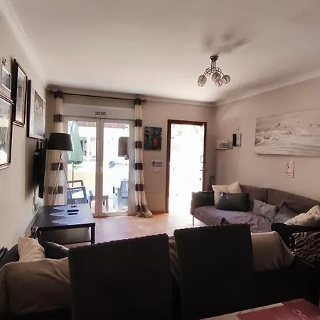 Villa Casa Donn - El Sultan 63 - Luxury 3 Bed With Fast Fibre Internet *