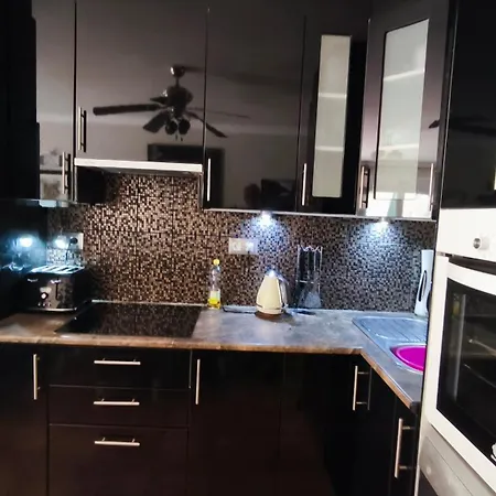Villa Casa Donn - El Sultan 63 - Luxury 3 Bed With Fast Fibre Internet *